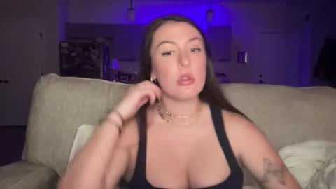 Snapshot of parkermonroeofficial chatting on 02-28-26, 04:13 Parker Monroe online show from 02-28-26, 04:13