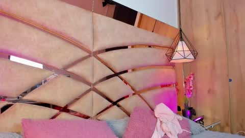 PARKER  online show from 01-15-26, 07:17