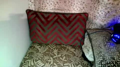 Snapshot of parlaytellio chatting on 12-02-24, 02:42 Parlay Tellio online show from 12-02-24, 02:42