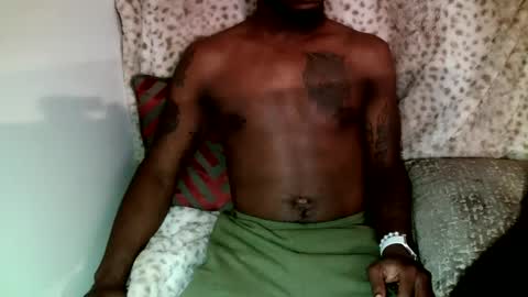 Snapshot of parlaytellio chatting on 12-26-24, 06:01 Parlay Tellio online show from 12-26-24, 06:01