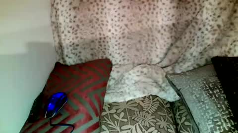 Snapshot of parlaytellio chatting on 12-28-24, 02:43 Parlay Tellio online show from 12-28-24, 02:43