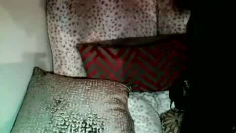 Snapshot of parlaytellio chatting on 01-04-25, 10:55 Parlay Tellio online show from 01-04-25, 10:55