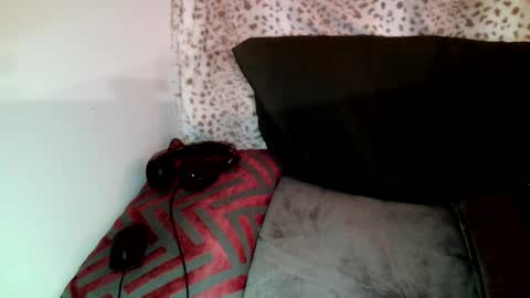 Snapshot of parlaytellio chatting on 01-29-25, 04:58 Parlay Tellio online show from 01-29-25, 04:58