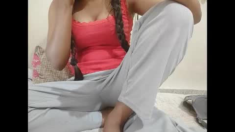 parneetu_642 online show from 04-15-26, 05:36