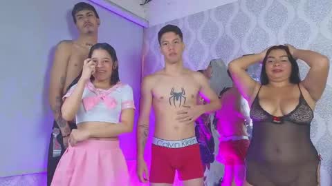 Danna online show from 11-06-25, 01:34