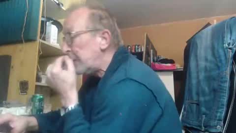 Snapshot of pascal88881 chatting on 12-10-24, 08:51 pascal88881 online show from 12-10-24, 08:51