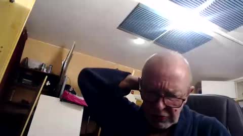 Snapshot of pascal88881 chatting on 12-24-24, 08:22 pascal88881 online show from 12-24-24, 08:22