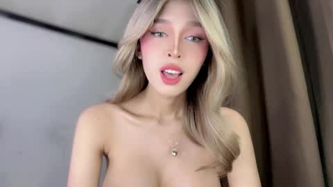 Snapshot of passion_de_amor18 chatting on 06-04-26, 02:45 Tasty Alice online show from 06-04-26, 02:45