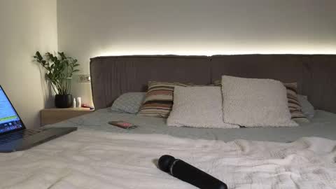 Snapshot of passionann chatting on 09-18-25, 06:32 Anna online show from 09-18-25, 06:32