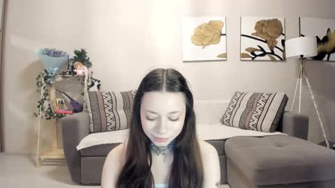 Snapshot of passionate_isabella chatting on 09-20-25, 03:29 Bella online show from 09-20-25, 03:29