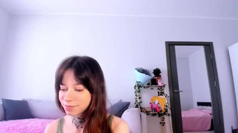 Snapshot of passionate_isabella chatting on 10-02-25, 03:02 Bella online show from 10-02-25, 03:02