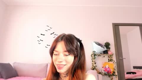 Snapshot of passionate_isabella chatting on 10-30-25, 03:08 Bella online show from 10-30-25, 03:08