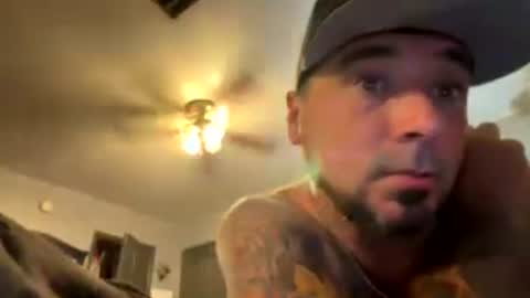 Snapshot of patebull86 chatting on 07-15-26, 05:12 meinyourwife online show from 07-15-26, 05:12