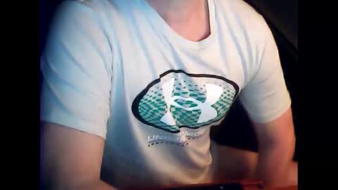 Snapshot of patou1995 chatting on 03-05-26, 11:28 patou1995 online show from 03-05-26, 11:28