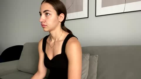 Snapshot of patricia_p_ chatting on 06-21-26, 04:26 Patricia online show from 06-21-26, 04:26