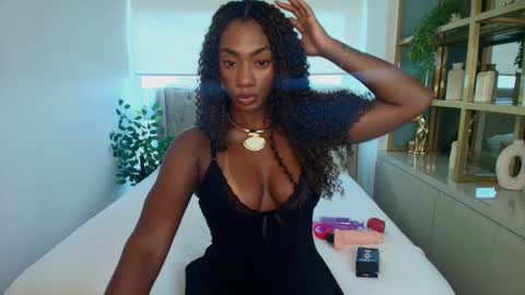 Snapshot of patricia_rosse21 chatting on 02-06-26, 12:08 Patricia Rossi online show from 02-06-26, 12:08