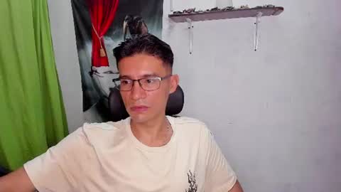 EDUAR Independent model online show from 07-23-26, 01:19