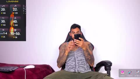 Snapshot of patrick_hot69 chatting on 02-23-25, 02:07 patrick_hot69 online show from 02-23-25, 02:07