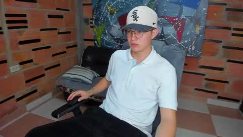 .... online show from 02-11-25, 09:46