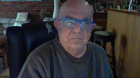 Snapshot of patvac chatting on 05-06-26, 11:54 patvac online show from 05-06-26, 11:54