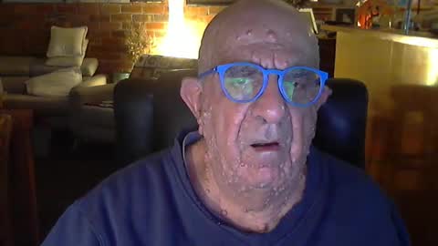 Snapshot of patvac chatting on 05-09-26, 03:06 patvac online show from 05-09-26, 03:06