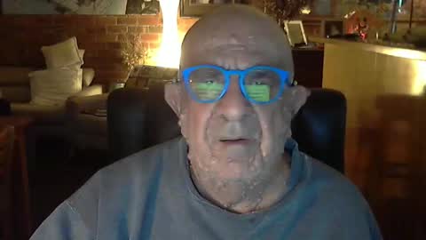 Snapshot of patvac chatting on 05-17-26, 01:40 patvac online show from 05-17-26, 01:40