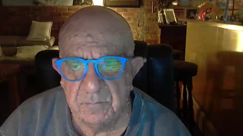 Snapshot of patvac chatting on 05-22-26, 02:33 patvac online show from 05-22-26, 02:33