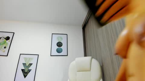 Paty online show from 05-30-26, 01:41