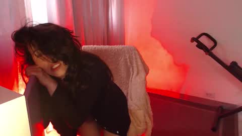 paula online show from 11-16-25, 01:39