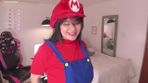 Snapshot of pau__1 chatting on 02-07-26, 02:04 Paula online show from 02-07-26, 02:04