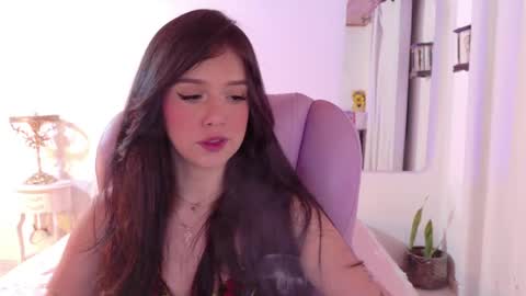 Snapshot of pau_cute chatting on 05-07-26, 04:29 Sofa online show from 05-07-26, 04:29