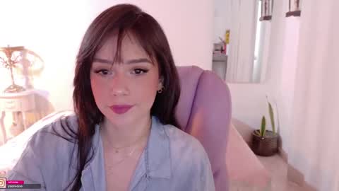 Snapshot of pau_cute chatting on 05-28-26, 09:23 Sofa online show from 05-28-26, 09:23