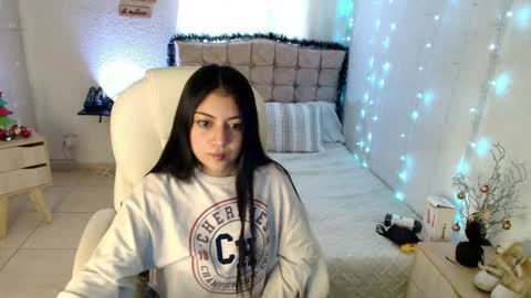pau cute online show from 01-07-26, 06:54
