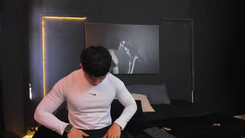 Paul online show from 02-03-25, 01:08