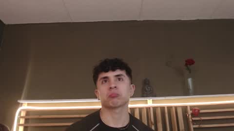 Paul online show from 11-21-25, 01:32