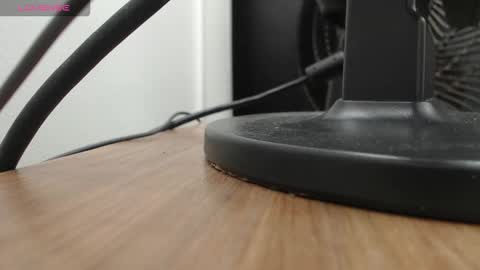 Snapshot of paul_ponce chatting on 11-19-25, 12:27 PAUL online show from 11-19-25, 12:27