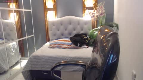 PAUL online show from 12-22-25, 06:05