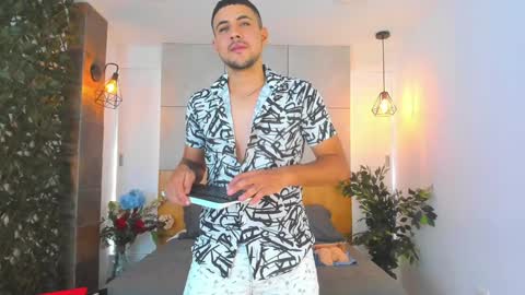 Snapshot of paul_rivera chatting on 12-03-24, 09:01 Paul Rivera online show from 12-03-24, 09:01