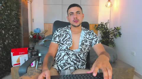 Snapshot of paul_rivera chatting on 12-04-24, 12:30 Paul Rivera online show from 12-04-24, 12:30