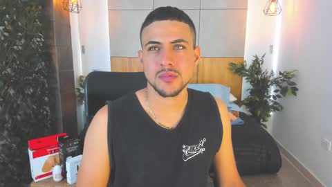 Snapshot of paul_rivera chatting on 12-10-24, 08:05 Paul Rivera online show from 12-10-24, 08:05