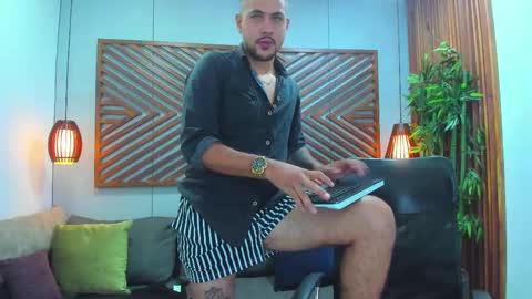 Snapshot of paul_rivera chatting on 03-05-25, 08:32 Paul Rivera online show from 03-05-25, 08:32