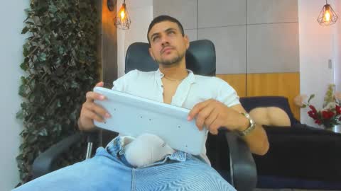 Snapshot of paul_rivera chatting on 09-09-25, 06:18 Paul Rivera online show from 09-09-25, 06:18