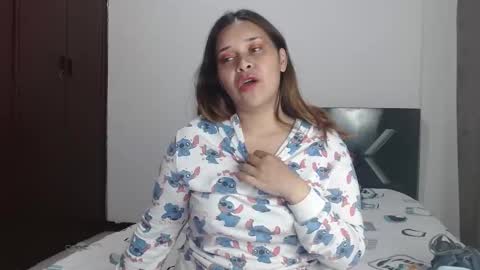 Snapshot of paula_anderson chatting on 10-04-25, 03:26 PAULA online show from 10-04-25, 03:26