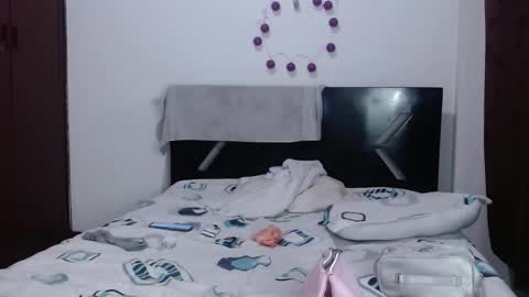 Snapshot of paula_anderson chatting on 11-19-25, 04:23 PAULA online show from 11-19-25, 04:23