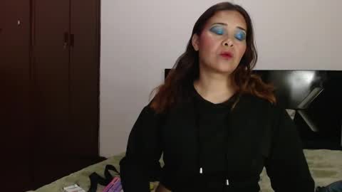 Snapshot of paula_anderson chatting on 05-07-26, 03:01 PAULA online show from 05-07-26, 03:01