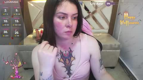 Paula online show from 10-29-25, 01:35