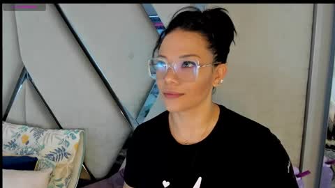 Paula online show from 02-17-25, 10:47