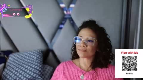 Paula online show from 11-21-25, 01:04