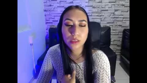 Snapshot of paula_ross_ chatting on 04-25-26, 12:13 paula ross online show from 04-25-26, 12:13
