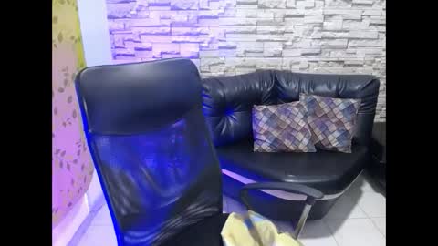 Snapshot of paula_ross_ chatting on 05-27-26, 01:57 paula ross online show from 05-27-26, 01:57